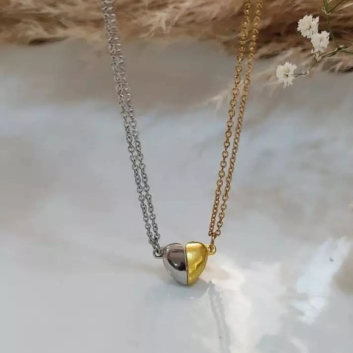 گردنبند دوستی مگنتی قلبی استیل رنگ ثابت طلایی نقره ای مشکی کد ۹۰۰۹