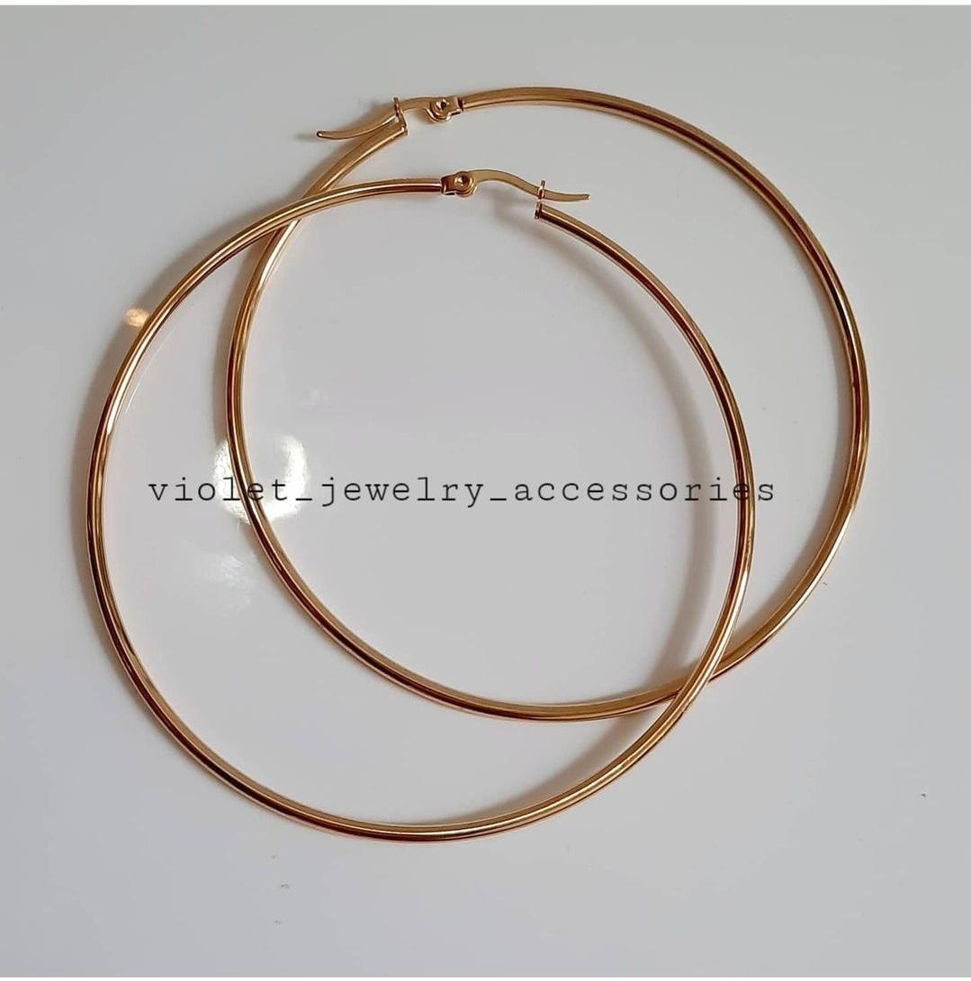 گوشواره حلقه ای بزرگ