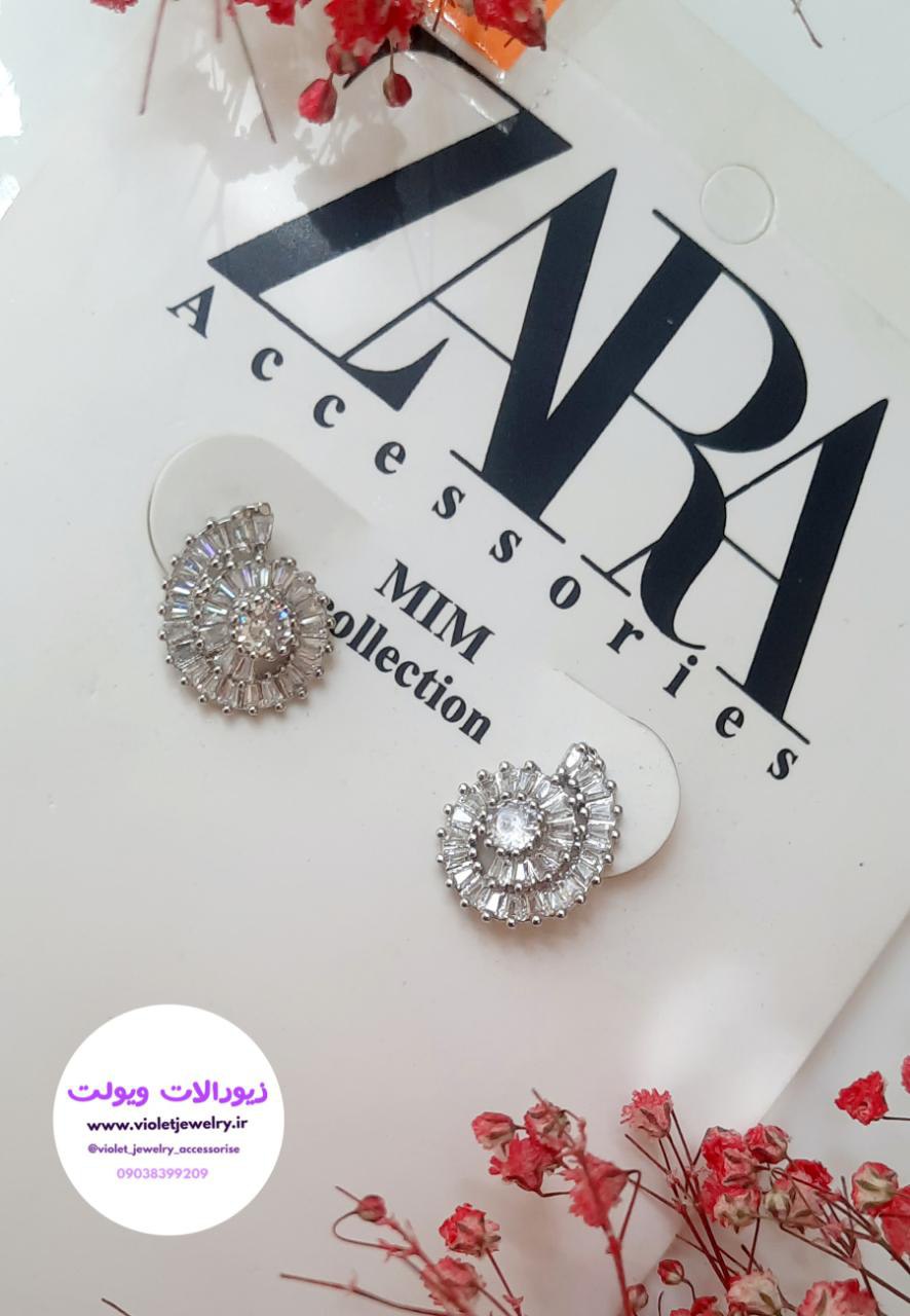 گوشواره میخی نگین دار مجلسی (نگین باگت) نقره ای کد ۱۱۱۹