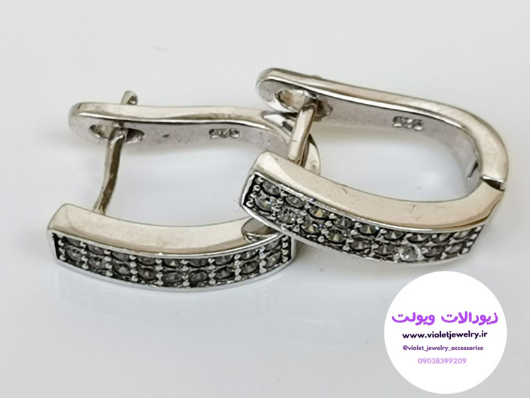 گوشواره حلقه ای نقره نگین دار وزن ۳.۸ گرم قطر ۱ سانت کد ۰۳۸