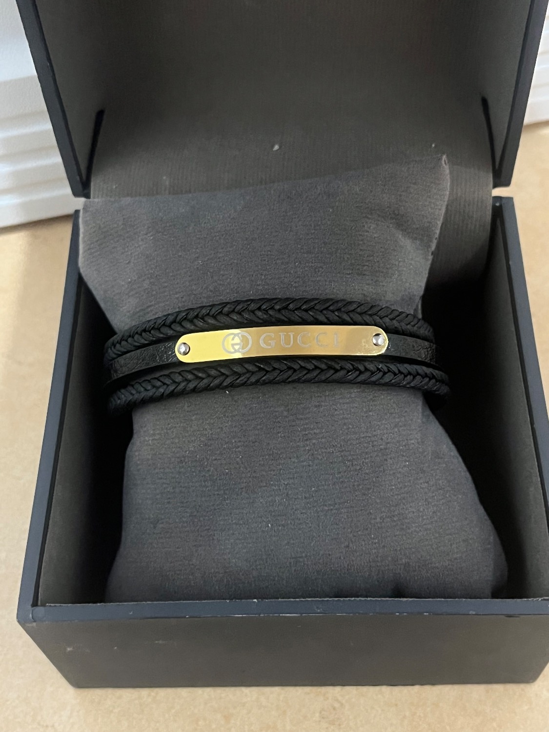 دستبند چرمی Gucci کد  ۲۰۸۴